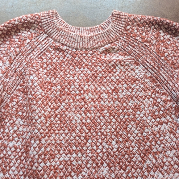 Universal Thread Sweater. Women's Size Small. - Picture 2 of 5